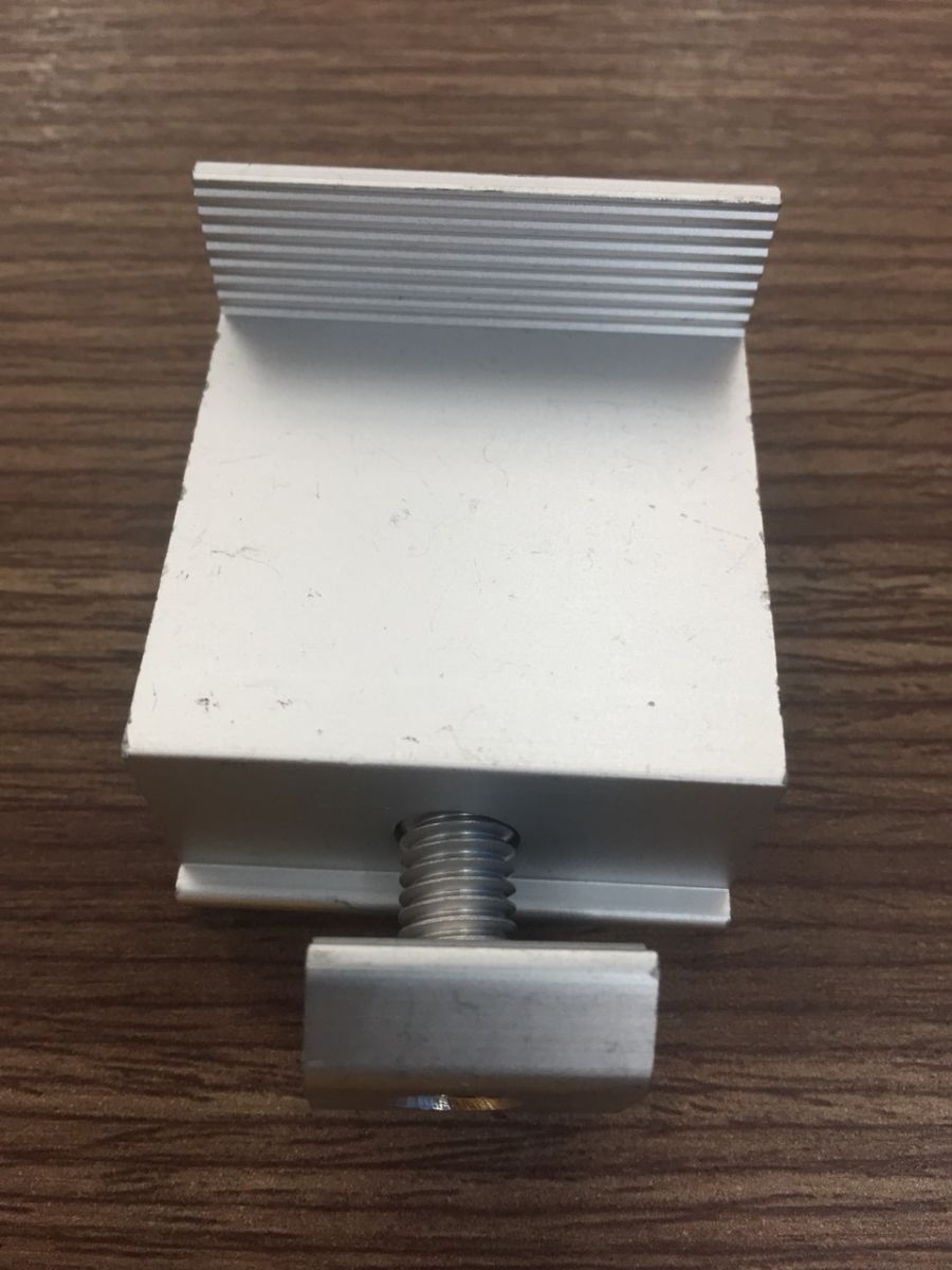 Kẹp cuối tấm pin năng lượng mặt trời